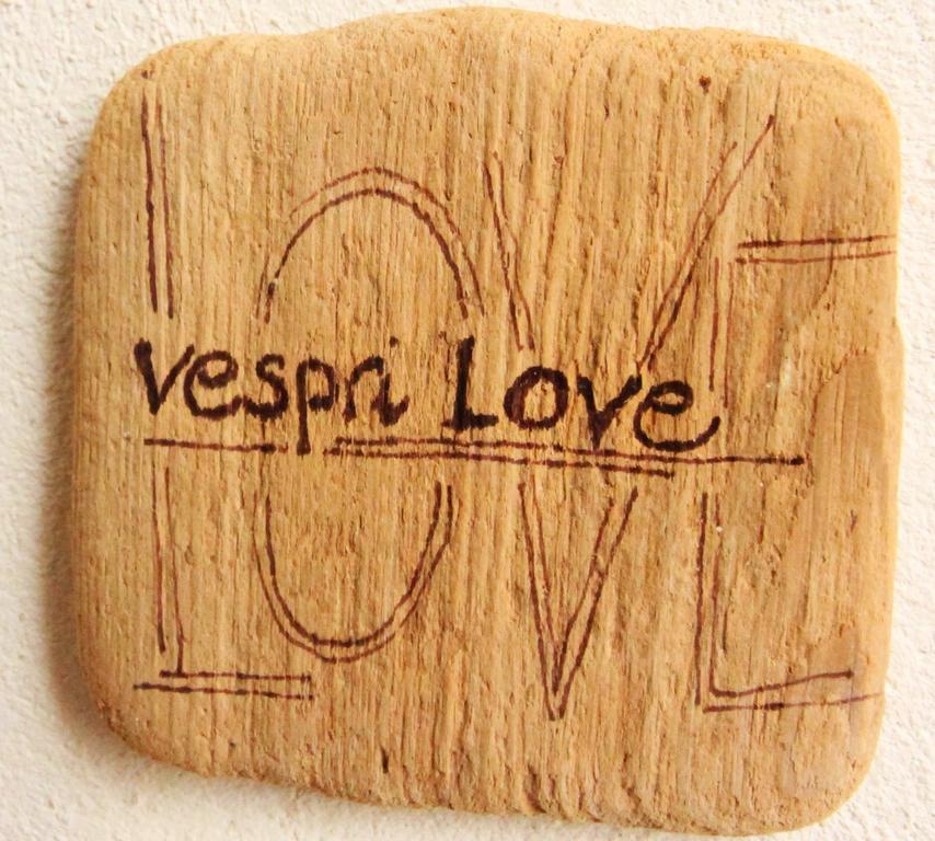 Vespri Love ตราปานี ภายนอก รูปภาพ